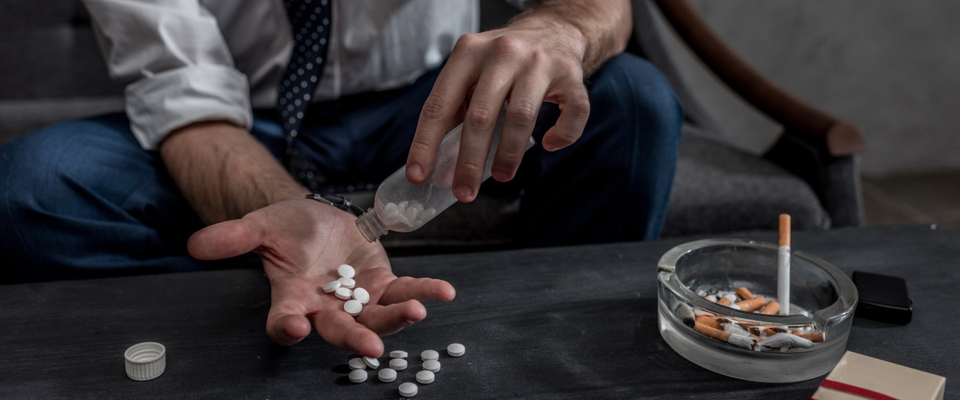 What are the stages of becoming a drug addict?